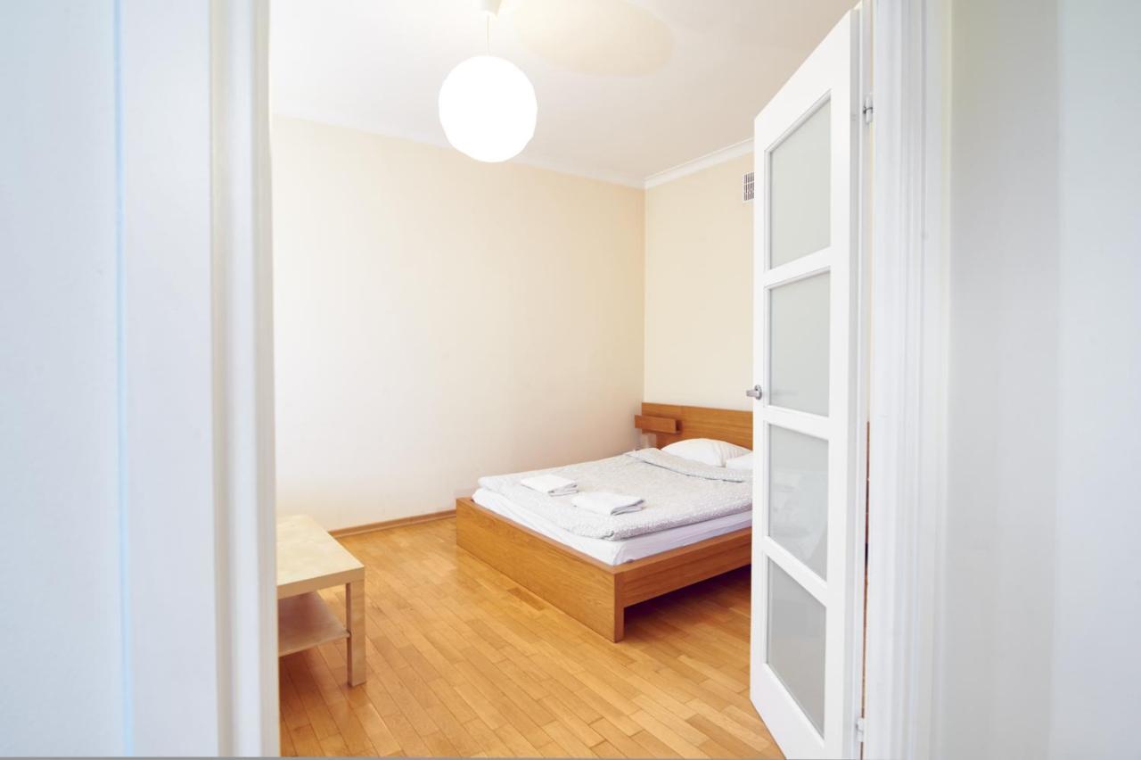 Goodnight Warsaw Apartments - Wspolna 69 Bagian luar foto